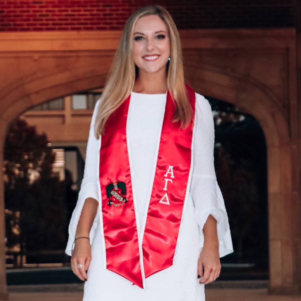 Meet your Posher, Chloe